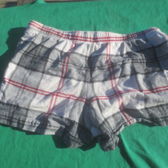 Roots Canada Cotton Flannel Pajama Lounge Shorts - Large Women's. - Picture 9 of 9